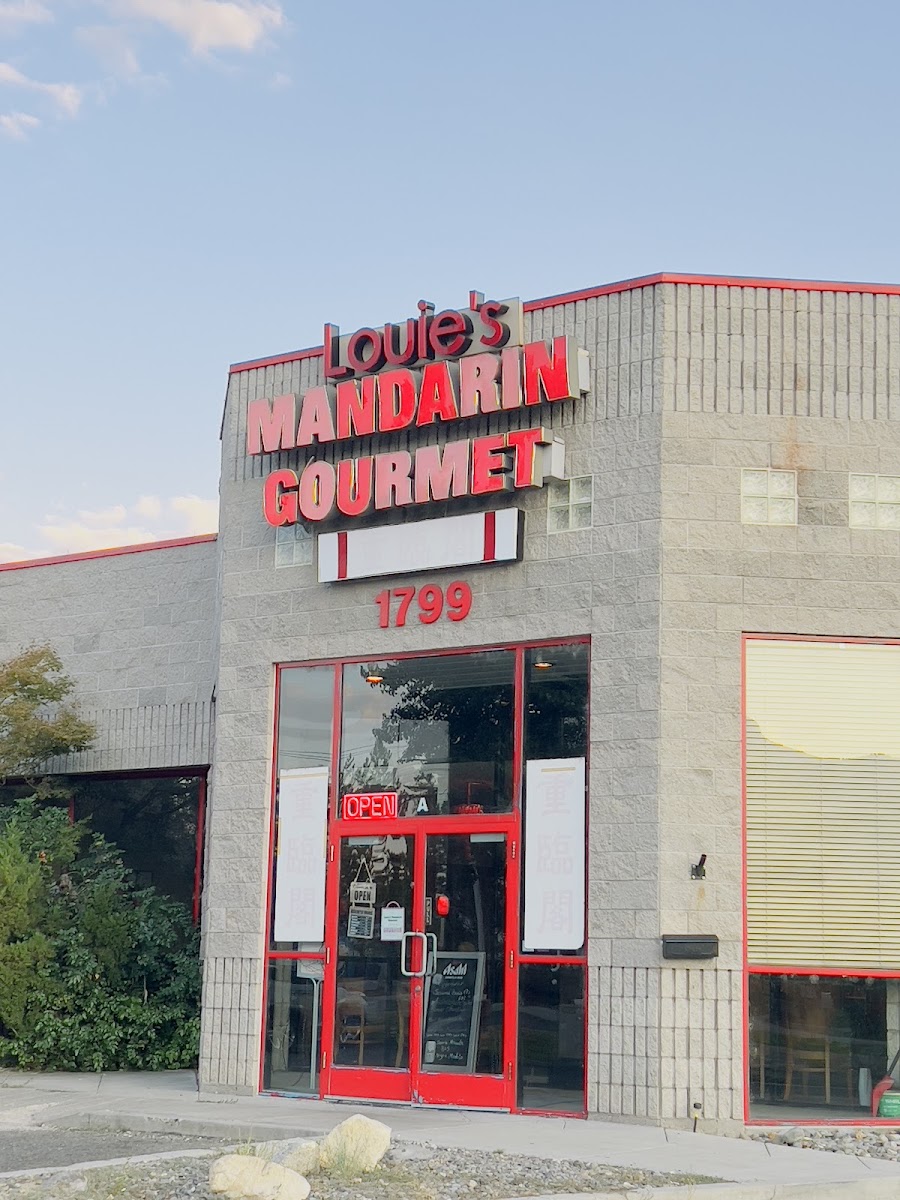Louie's Mandarin Gourmet